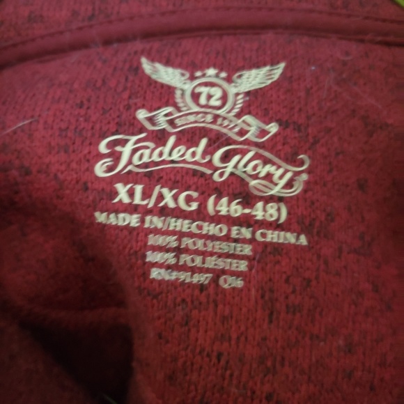 Red pullover sweatshirt 🍍🍍 - Picture 2 of 3